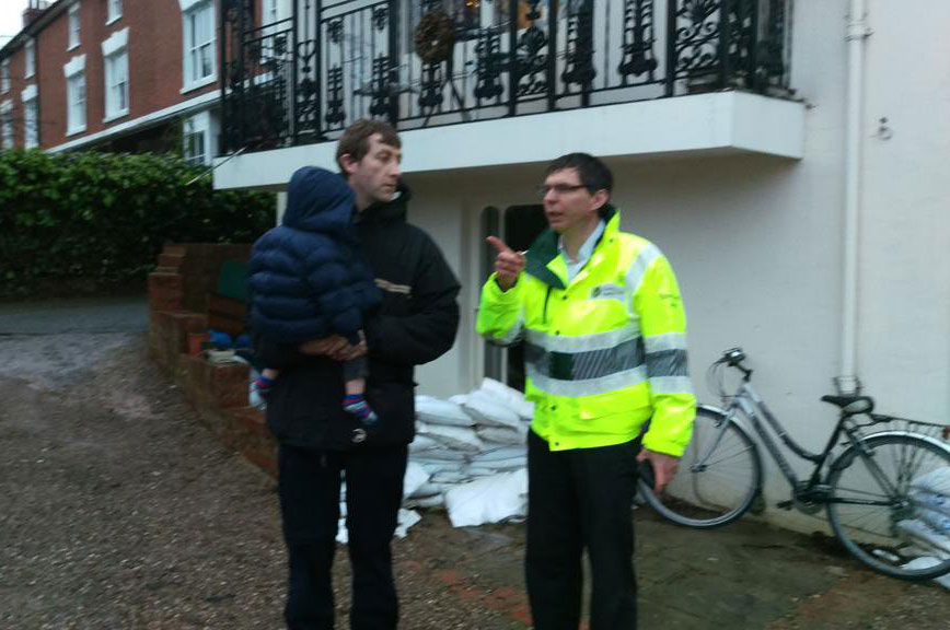 Community officer helps local residents