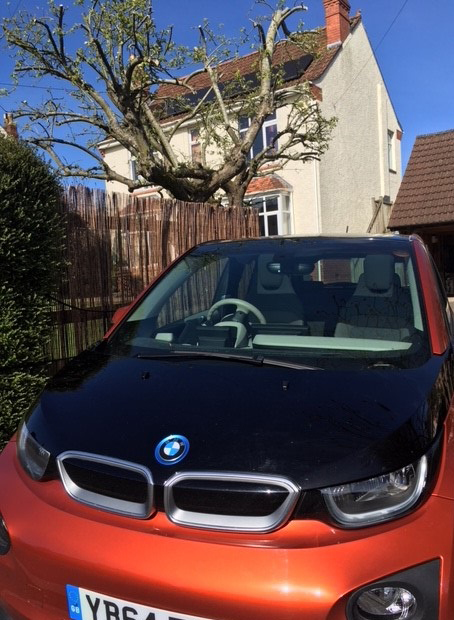 BMW i3 with solar panels on roof